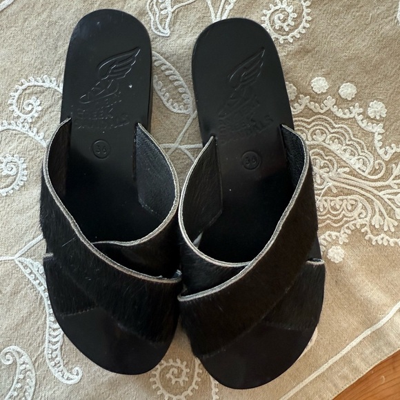 Women's Black Thais Slide Sandals - Picture 2 of 3